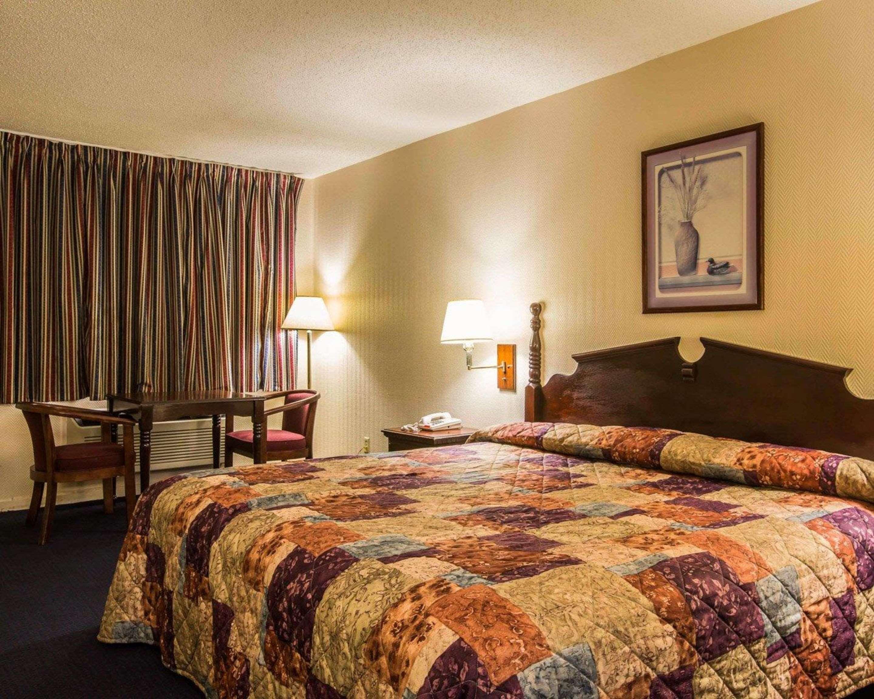 Rodeway Inn Phenix City Exterior foto