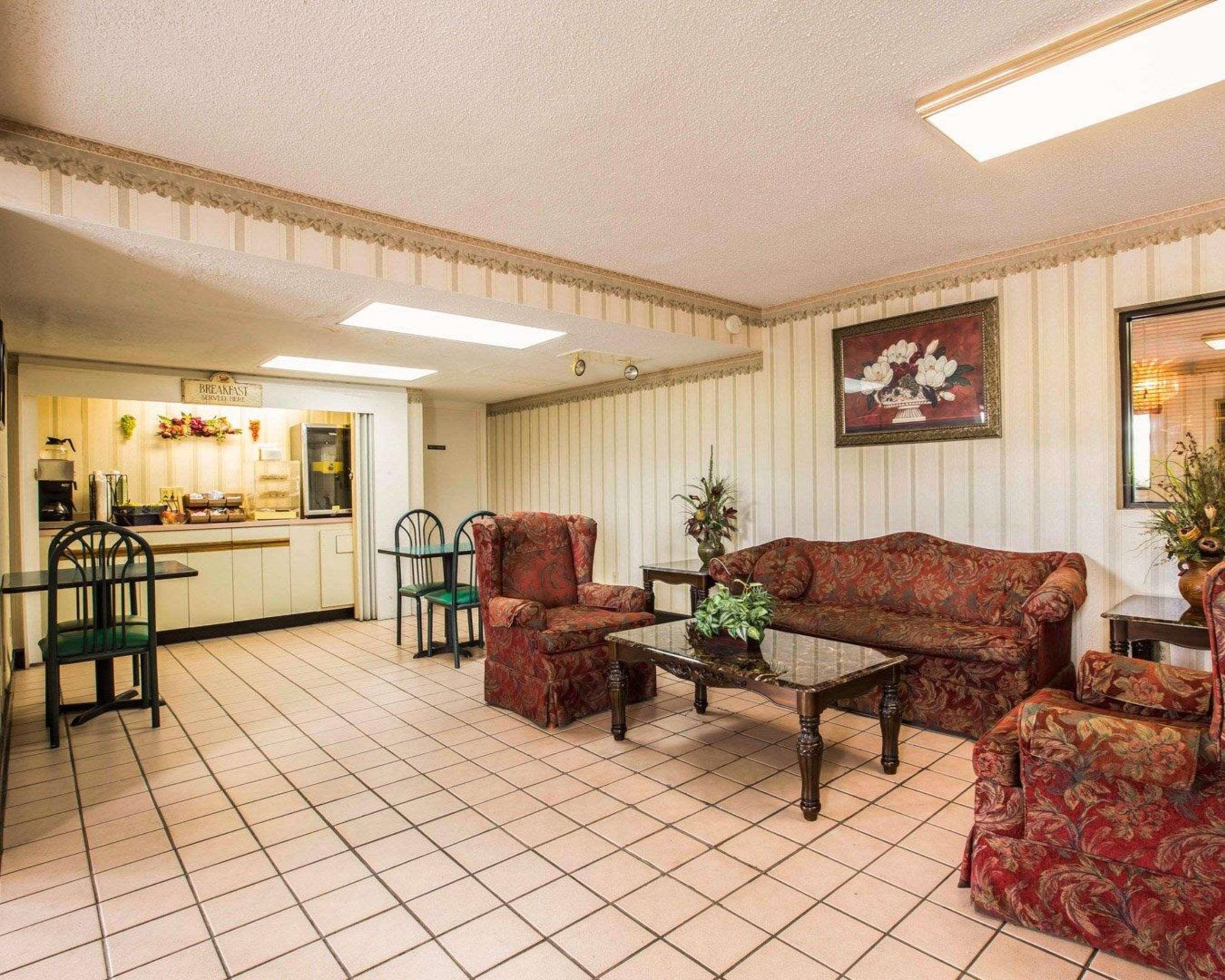 Rodeway Inn Phenix City Exterior foto